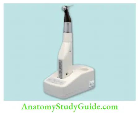 Working Length Determination Tri-Auto ZX – combination of Apex locator and endodontic handpiece.